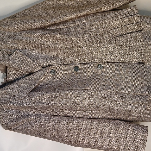 Vintage  Spring woman's skirt suit mettalic beige size 16 Excellent condition - Picture 1 of 7